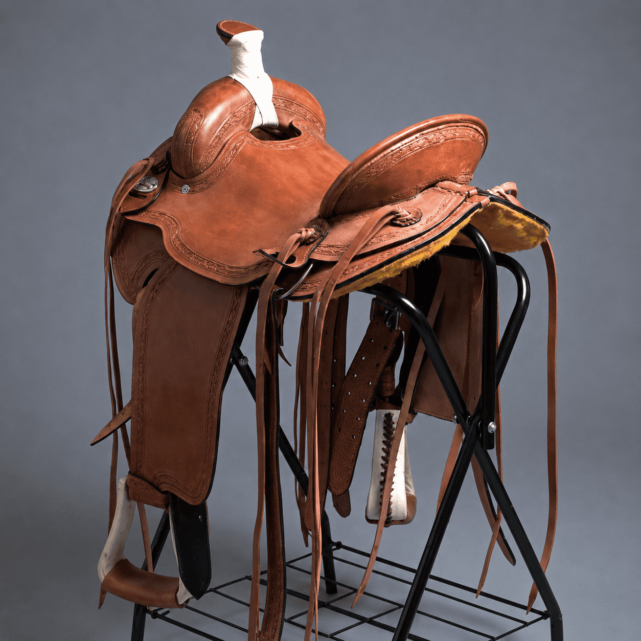 Light Oil Brown Western Horse Saddle Premium Leather Trail Ranch Riding Saddle Deep Seat High Cantle - Image 3